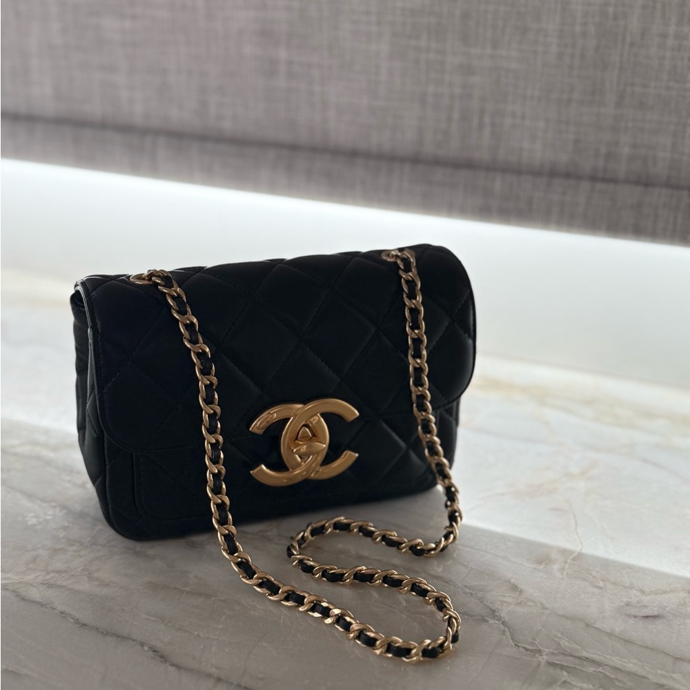 CHANEL Black Quilted Crossbody with Gold Chain (brand new) - Picture 3 of 10